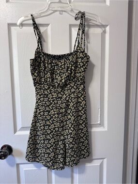 Romper, floral summer dress, Hesperus brand, size S.